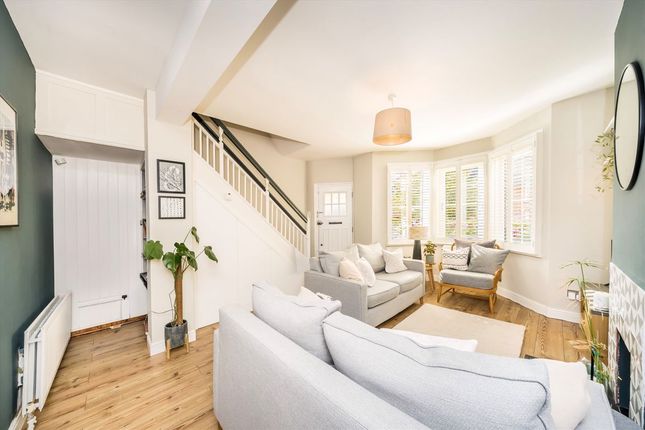 Lessingham Avenue, London photo 2