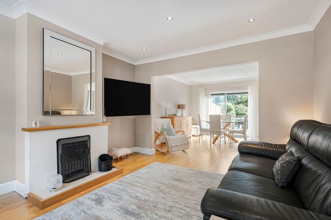 8, Penton Hook Road, Surrey photo 4