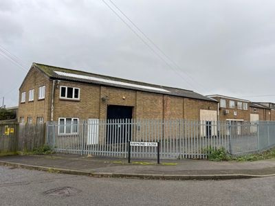 Light industrial to let in 15 Raymond Close, Hinwick Rd Ind Est, Wollaston, Wellingborough, Northamptonshire