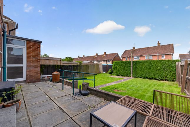 141, Llanrumney Avenue, Cardiff photo 4