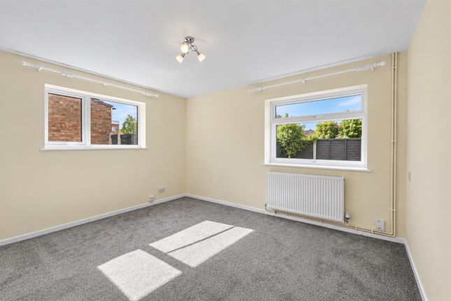 7, Ulldale Court, Nottingham photo 3