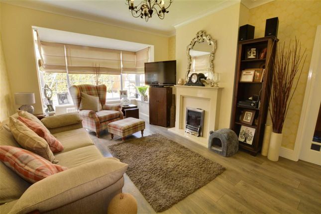 Thumbnail Detached house for sale in Northfield Avenue, Knottingley, Pontefract