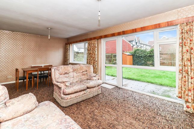 Beechcroft Croft Lane, Kings Langley photo 2