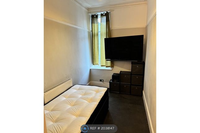 Thumbnail Room to rent in Windmill Hill, Enfield