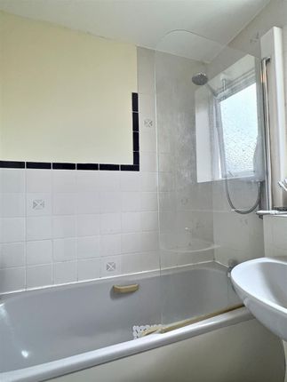 Flat for sale in Peter James Court, Stafford