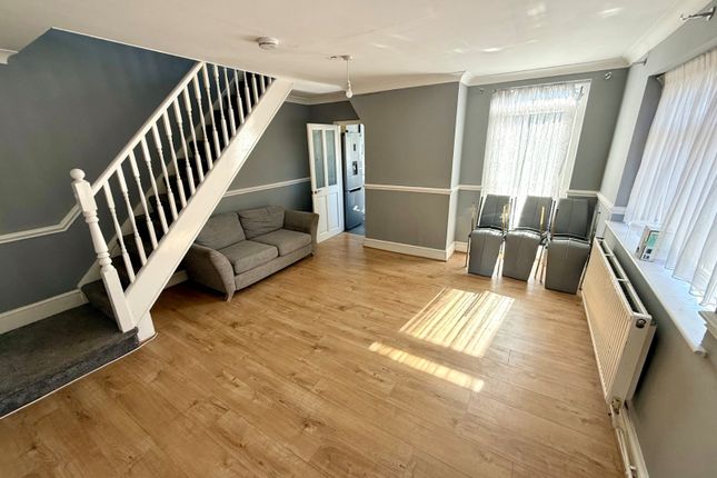 68, Waterloo Road, Southampton photo 2