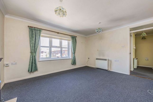 Flat 3 Merrivale Court, Stein Road, Emsworth photo 2