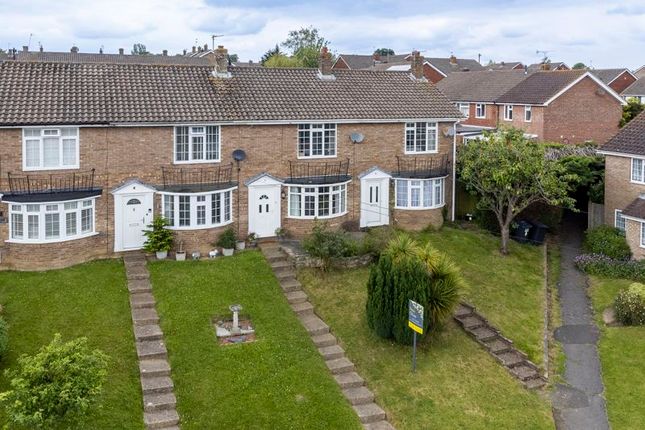 Thumbnail Terraced house for sale in Birch Close, Uckfield