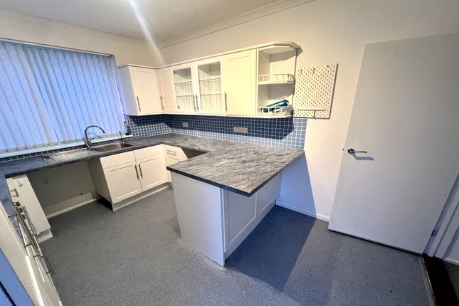 Bungalow to rent in Swanbridge Road, Bexleyheath