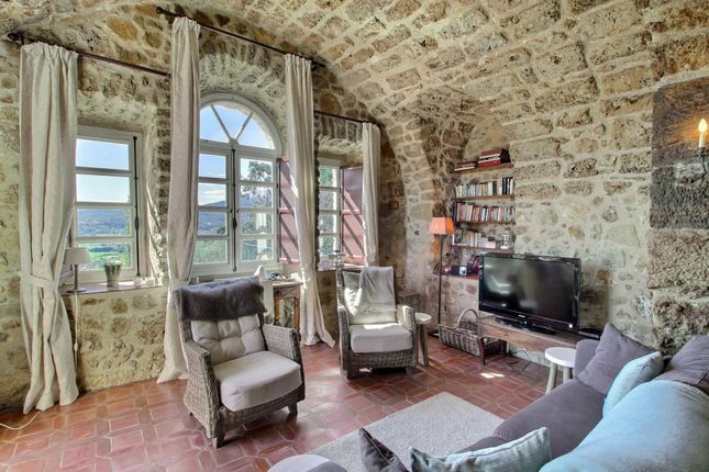 Apartment for sale in Tourrettes, Provence-Alpes-Cote D'azur, 83440, France