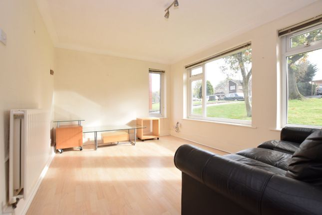 34, Blackmoor Court, Leeds photo 2