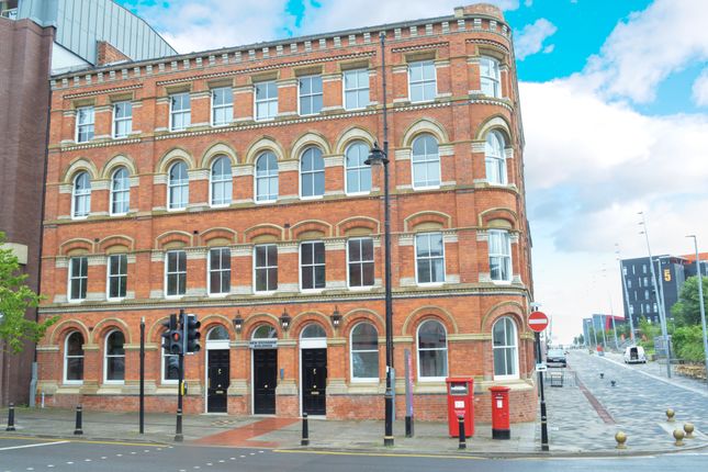 Thumbnail Flat to rent in Queens Square, Middlesbrough