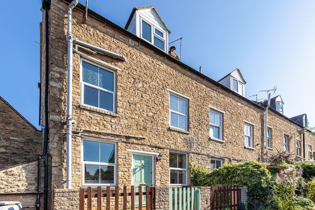 Thumbnail End terrace house to rent in Spring Place, Chipping Norton