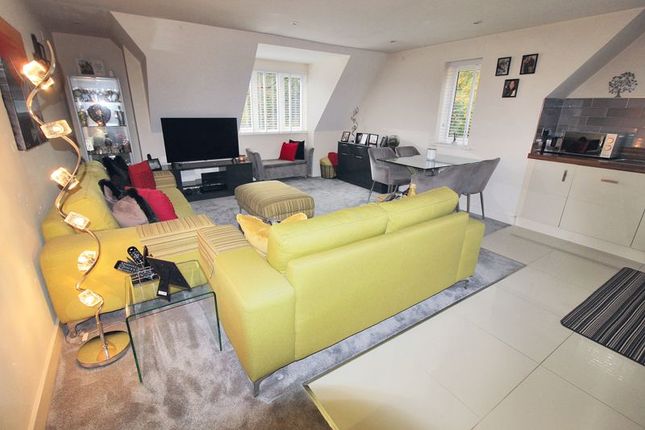 Flat 11 Blue Cedars, Pinehurst Road, West Moors photo 2
