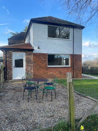 Cottage to rent in Roman Road, Marsh Green, Edenbridge
