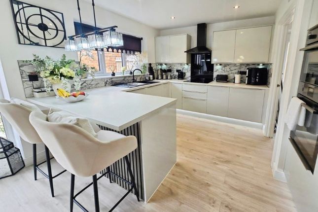 16, Grayling Way, Ryton photo 2