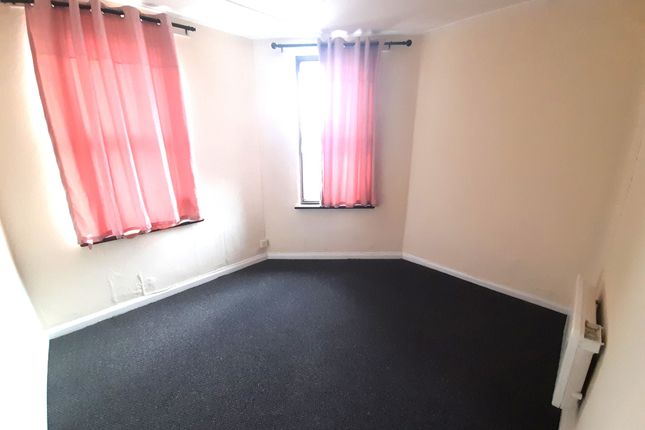 288a, Kingshill Avenue, Hayes photo 2
