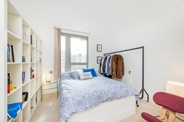 Parkside Court, 15,Flat 38, Booth Road, London photo 4