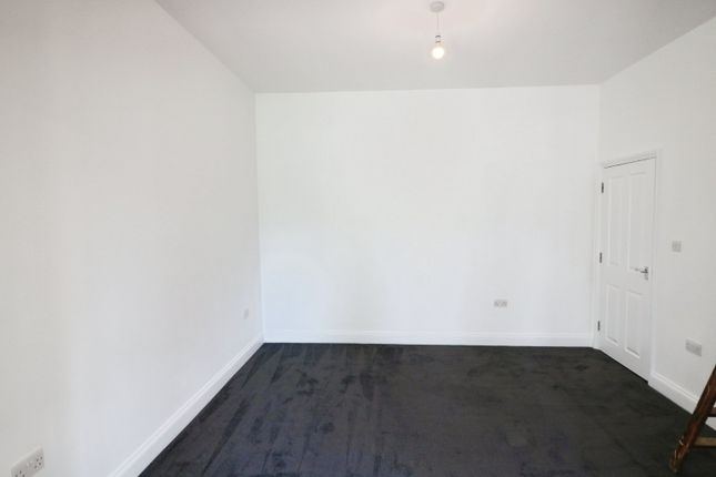 7, Mafeking Avenue, Ilford photo 3