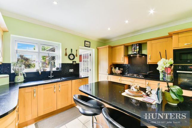 Semi-detached house for sale in Oxford Avenue, Hounslow