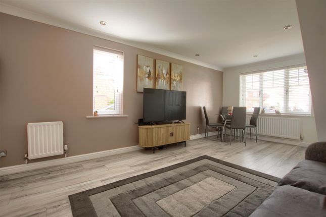 36, Penderyn Crescent, Stockton-On-Tees photo 4