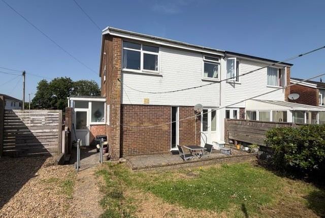 22, Knoll Gardens, Carmarthen photo 2