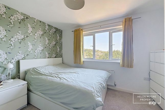 78, Drake Avenue, Ivybridge photo 4