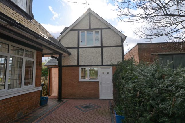 Thumbnail Studio to rent in Buckingham Road, Bletchley
