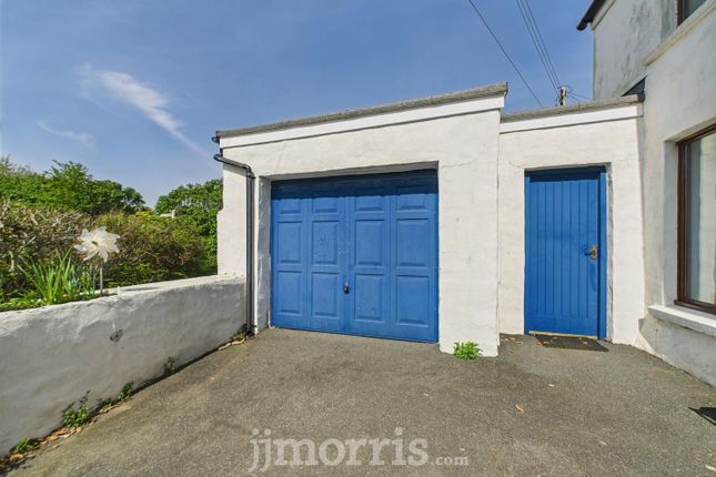 Garage/Workshop