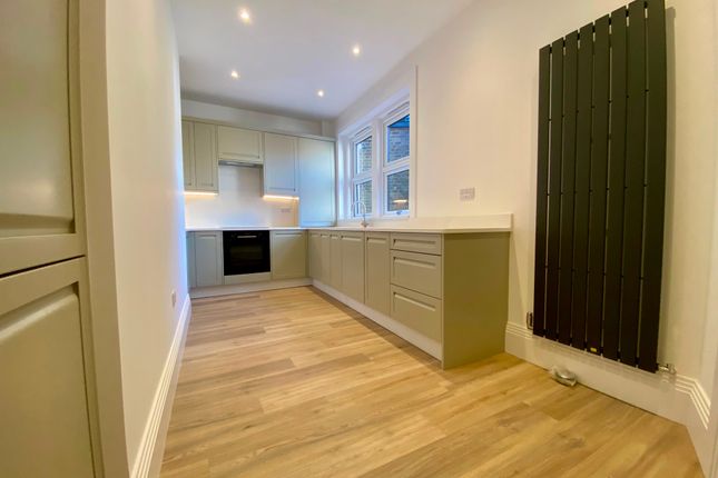 1a Chobham Road, Woking photo 3