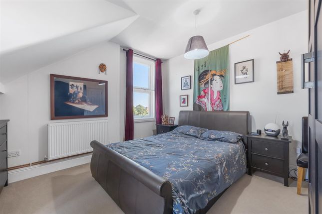 Thumbnail Flat for sale in Croydon Road, Penge, Bromley