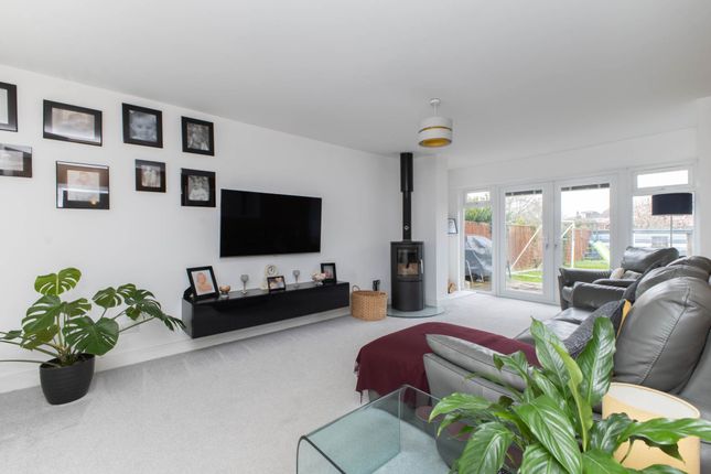 69, Kings Road, Horsham photo 3