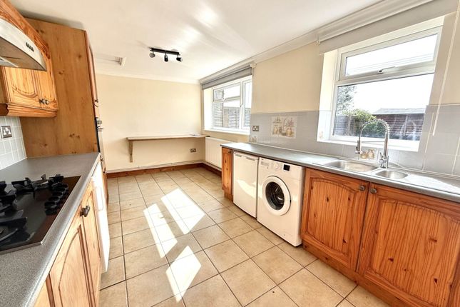 41, Saxons Heath, Abingdon On Thames photo 3