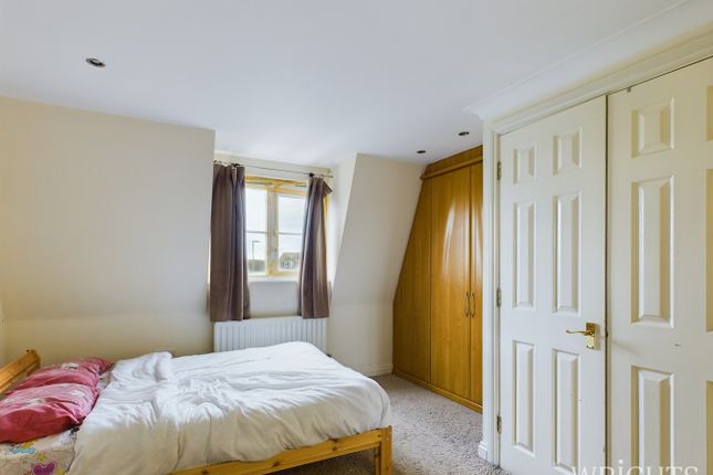 Town house for sale in Campion Road, Hatfield