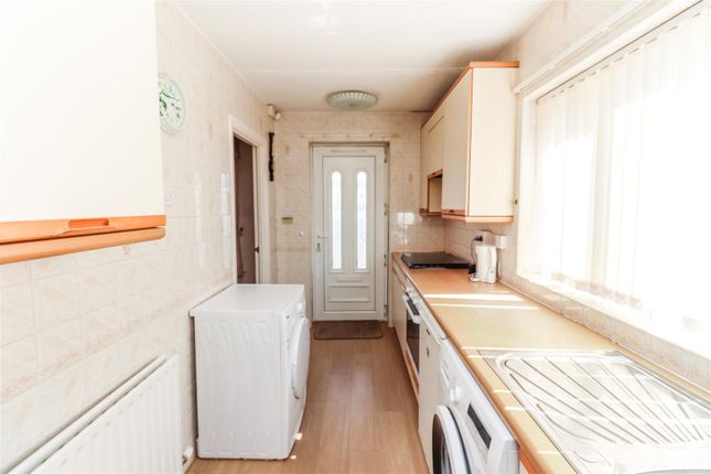 29, Dumbles Close, Kirk Hallam photo 4