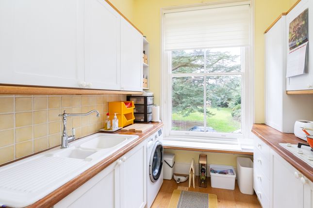 7 Purbrook House, Pixham Lane, Dorking photo 3