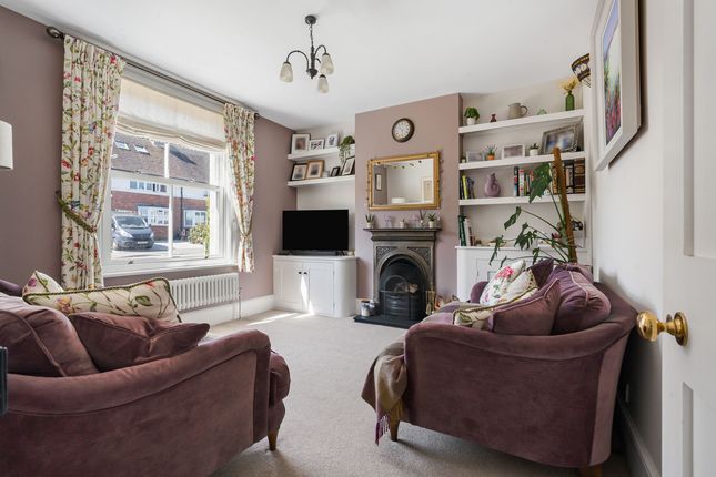 23, Salisbury Road, Godstone photo 2