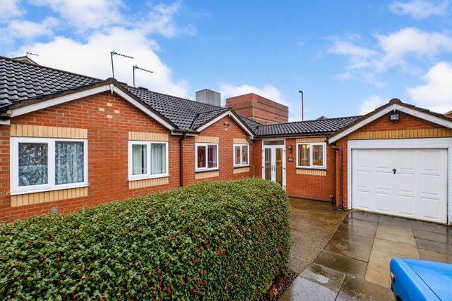 3-bed bungalow on 30, Mill Burn Way, Birmingham, £305,000