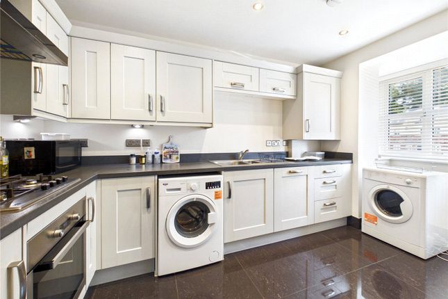 10, John Castle Way, Colchester photo 2