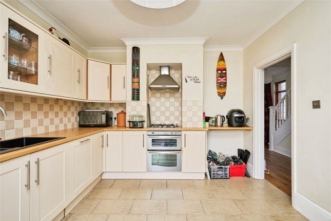 17, College Road, Isle of Wight photo 4