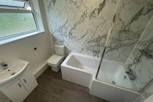 100, Longcroft Road, Dronfield photo 4