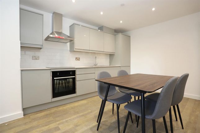 Thumbnail Flat to rent in Oscar House, Castlefield