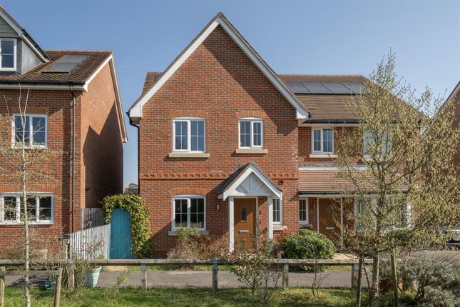 3-bed house on 12, Folly Avenue, Wokingham, £500,000