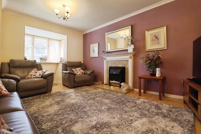 29, Mallards Reach, Cardiff photo 4