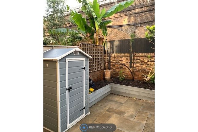 Rare Private Garden Brook Green, London photo 2