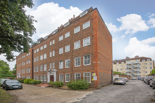 Thumbnail Flat to rent in Richmond Road, Twickenham