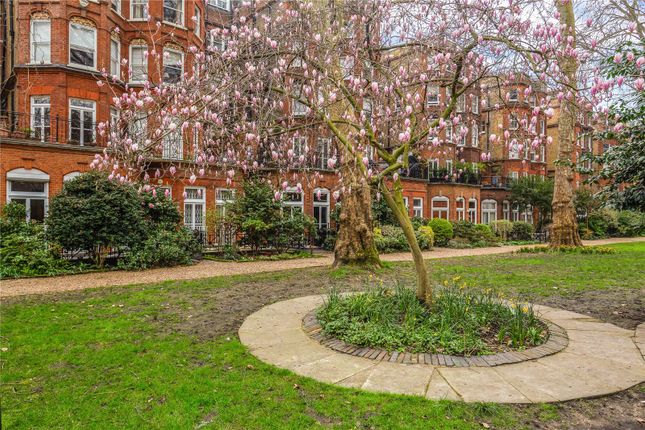 Flat for sale in Bramham Gardens, London