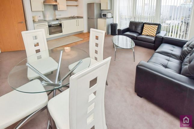 102, Ladywell Point, Salford photo 4