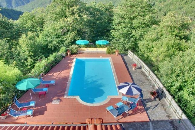 Villa for sale in Licciana Nardi, Tuscany, 54016, Italy