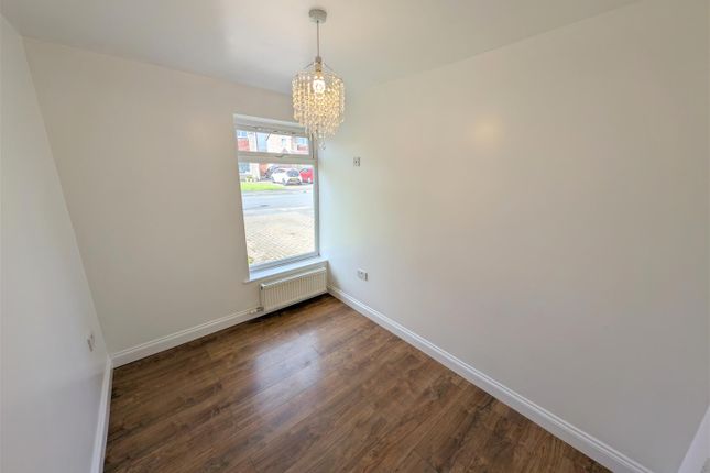 Bungalow to rent in Manor Road, Hurworth Place, Darlington